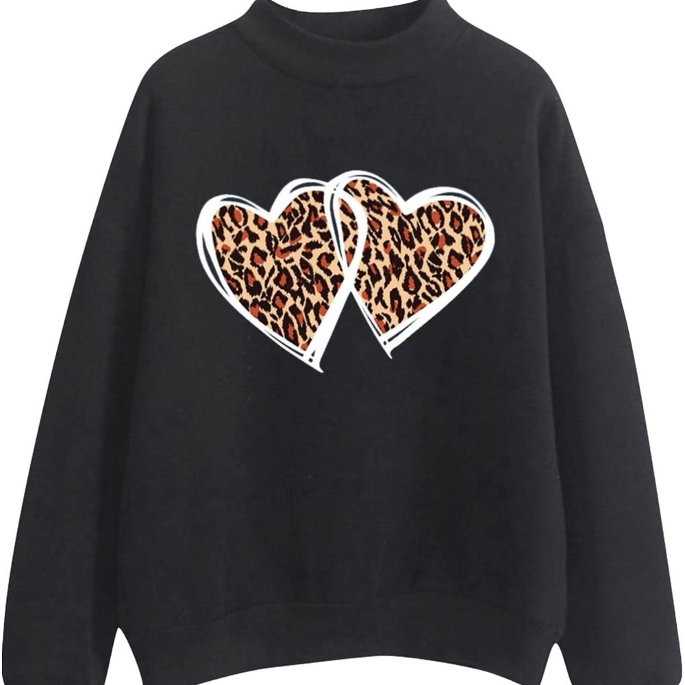 Juniors small double leopard heart print